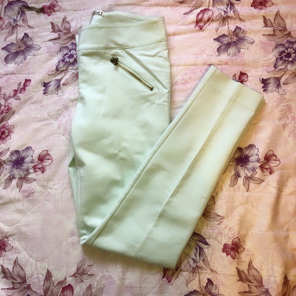 Dynamite Light Green Skinny Pants